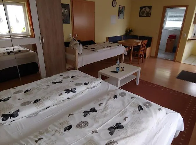 בית הארחה Gruebel 2*